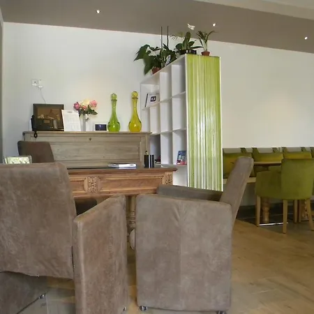 Hotell Les Oliviers Lucciana (Corsica)