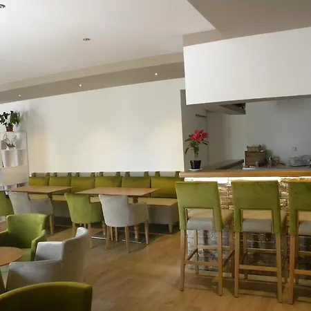 Les Oliviers Hotel