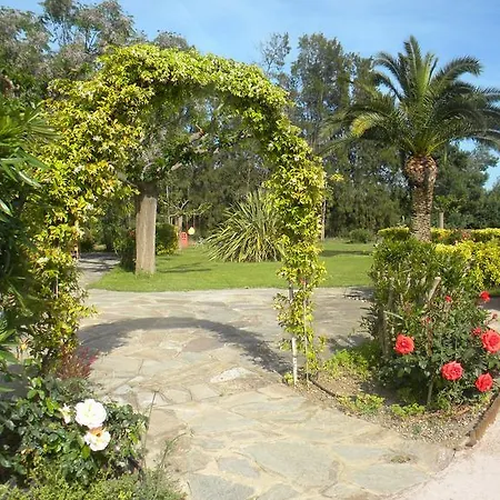 Hotell Les Oliviers Lucciana (Corsica)