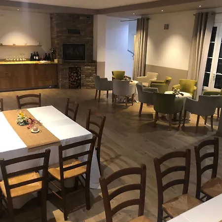 Les Oliviers Люссиана